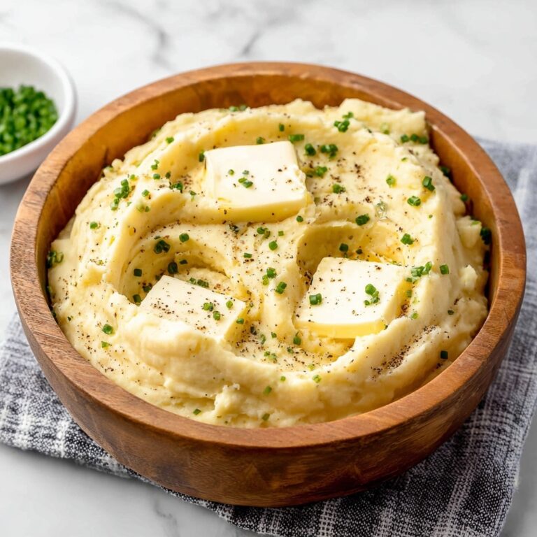 Crockpot Mashed Potatoes with Roasted Garlic Recipe
